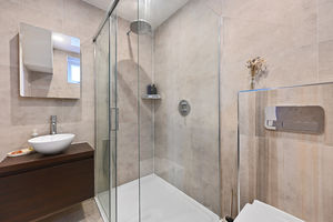 Photo 12- click for photo gallery